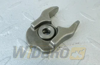 Uchwyt wtryskiwacza do silnika Kubota V3307 1J770-53150