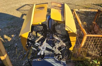 Klapy rewizyjne do ładowarki Liebherr L566 