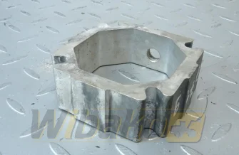 Adapter kolektora ssącego H=35 mm Deutz 04516874