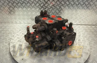 Rozdzielacz Hyundai HL770-7 M/3