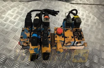 Zestaw zaworów Case 788 E/7