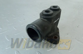 Kolano pompy wody Perkins 3781D041
