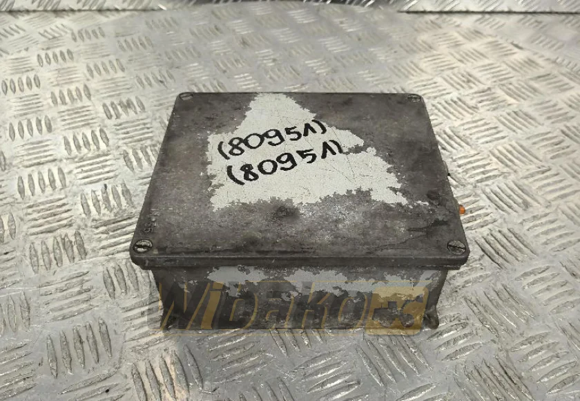 Sterownik CALCULATEUR MC 400 A62040000 – używany
