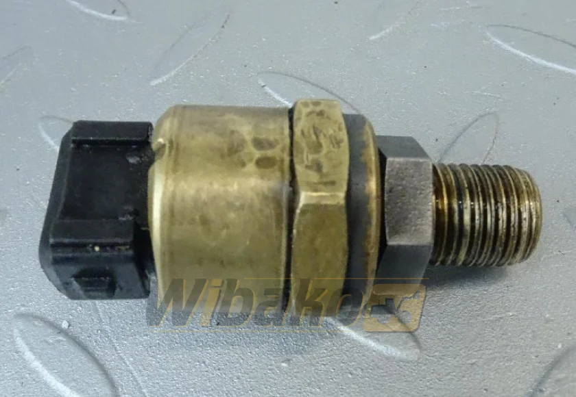 Czujnik ciśnienia oleju M14x22, 3x pin Deutz 04199552 – używany