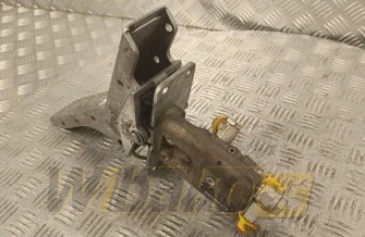 Pedał Liebherr BG-7 2/3 L 01 9882965-000 – używany (3)
