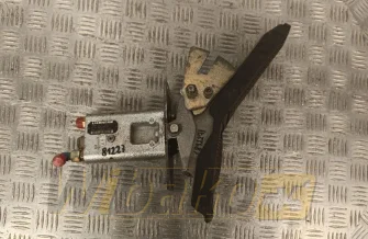Pedał Liebherr VG7-2/3 L07 9079259-101 – używany (2)