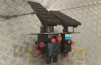 Pedał Poclain VB-220-5X0-31-07-504-1200 232580