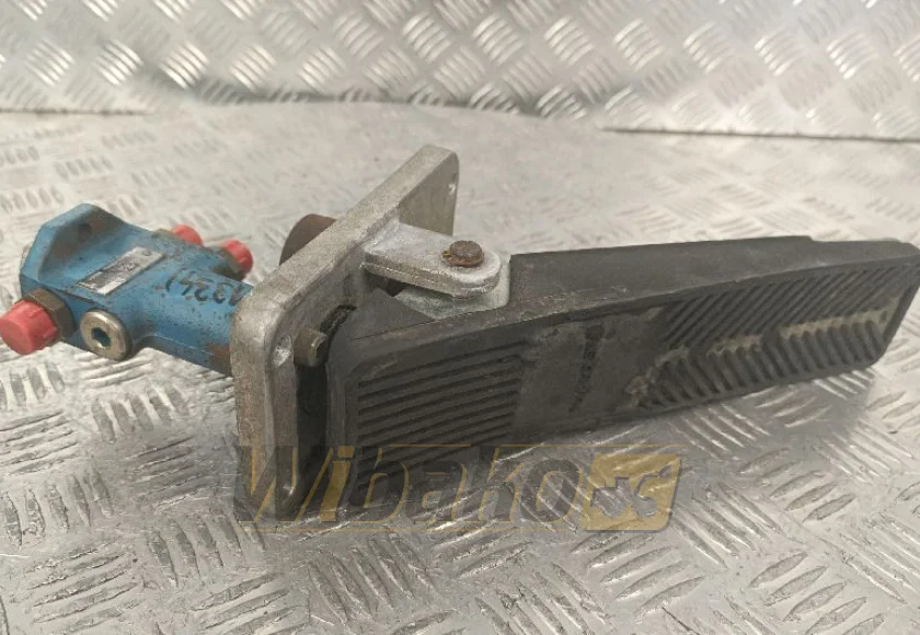 Pedał Rexroth LT05MKA-10/025J/02M15S05 00510386 – używany