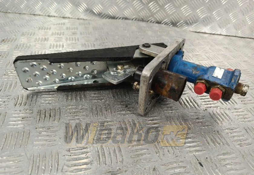 Pedał Rexroth LT 05 MKA-1X/025J/02M15 SO23 R901004212 – używany