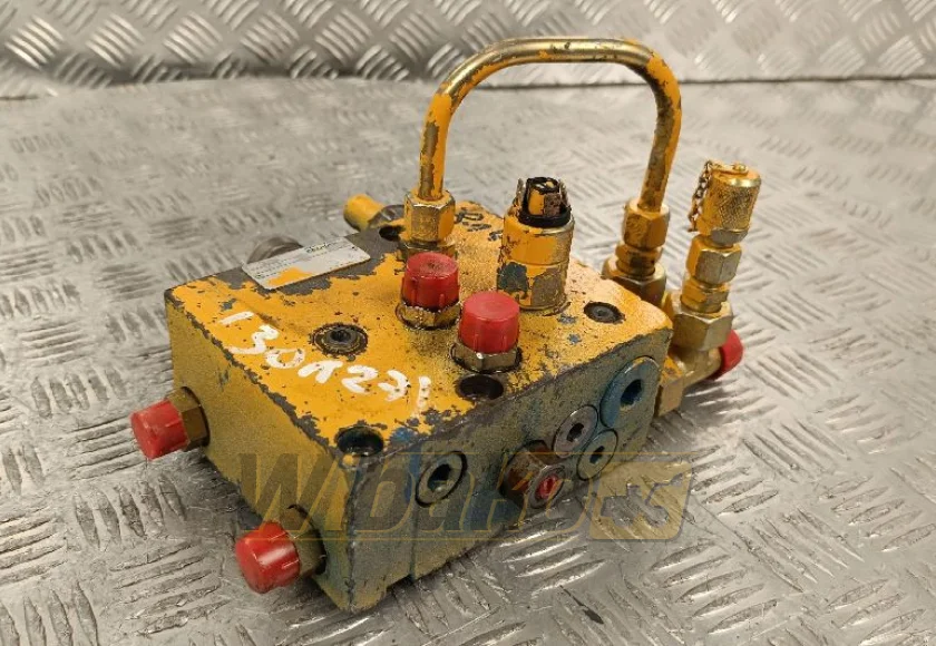 Zestaw zaworów REXROTH 50482 M28 LT 13 MKA 307080-0007 – używany