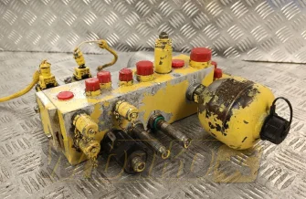 Zestaw zaworów Liebherr 0F7428A 5616340 – używany (2)