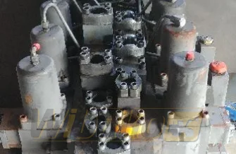 Rozdzielacz Volvo EC450 M/8