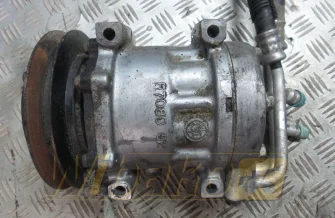 Sprężarka klimatyzacji Komatsu WA470 6K R708D S2