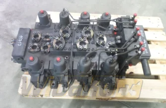 Rozdzielacz główny Volvo Akerman EC230 M/8