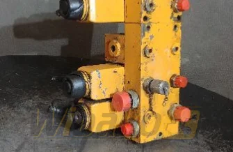 Zestaw zaworów Case 1488 E-3