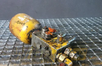 Zestaw zaworów Liebherr W2Z-1412 E-2