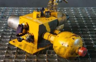 Zestaw zaworów Liebherr W2Z-1332 E-3