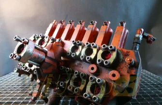 Rozdzielacz Rexroth M8-1010-05/7M8-18 