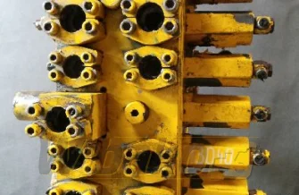 Rozdzielacz Liebherr R912LC M/7