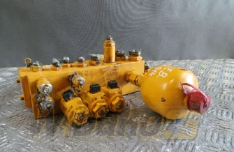 Zestaw zaworów Liebherr OF7428A E-5