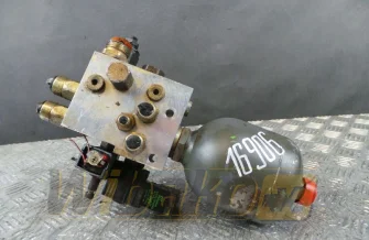 Zestaw zaworów Sennebogen 825 E-2