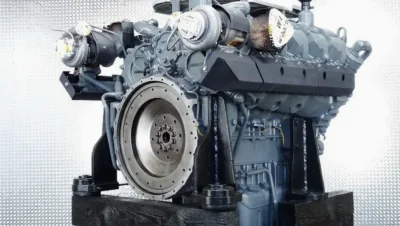 Remont silnika Liebherr D9508 A7 w koparce R 976