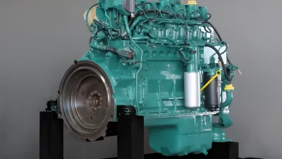 Kompleksowy serwis silnika Deutz TCD2013 w koparce Sennebogen 830M E-Series