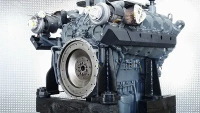 Remont silnika Liebherr D9508 A7 w żurawiu LR 1300