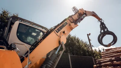 Kody błędów w maszynach budowlanych Liebherr - Przedownik diagnostyczny dla operatorów i właścicieli maszyn