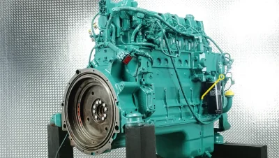 Remont silnika Volvo D7E w koparce EC240C