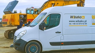Serwis koparki gąsienicowej Liebherr przed zimą
