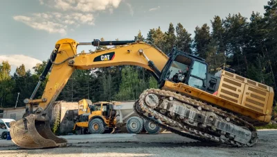 Podwozie gąsienicowe koparki – jak mierzyć zużycie i kiedy wymieniać