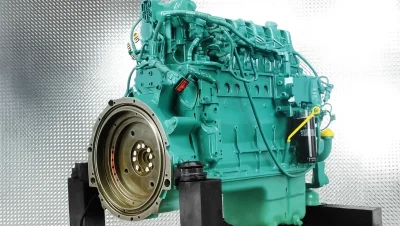 Remont silnika Deutz TCD2013 L06 w rozkładarce asfaltu Dynapac F141-6W/D