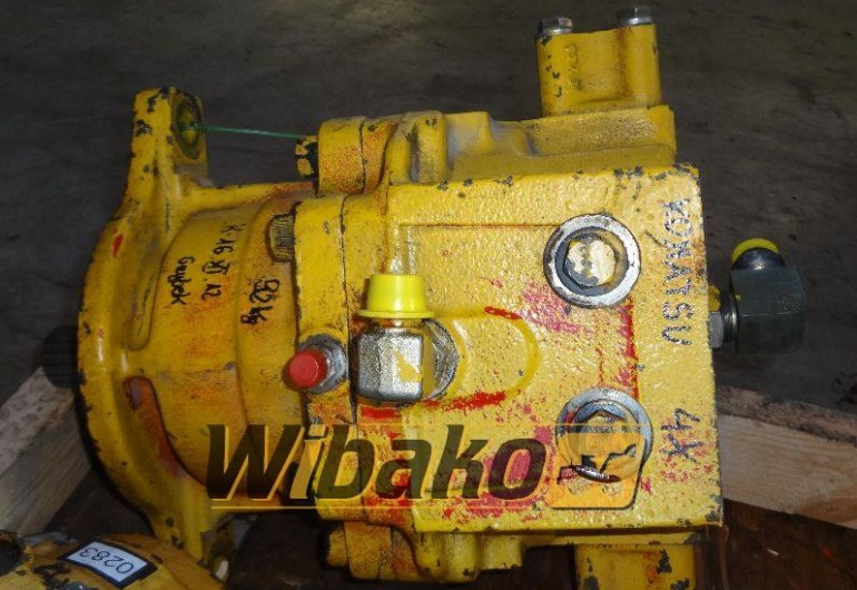 Silnik hydrauliczny Komatsu 706-77-01170