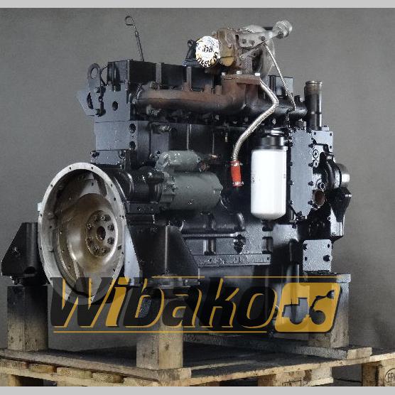 Silnik spalinowy Komatsu SAA6D114E-1